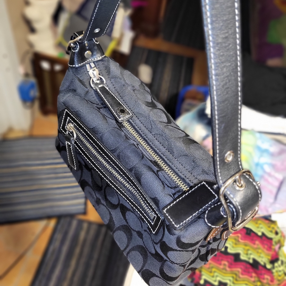 Coach Shoulder. bag
